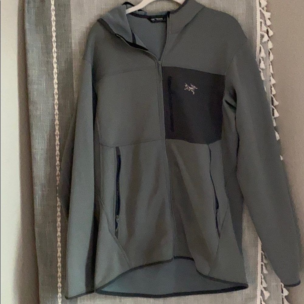 Arc’teryx Men’s Fortrez Hoody